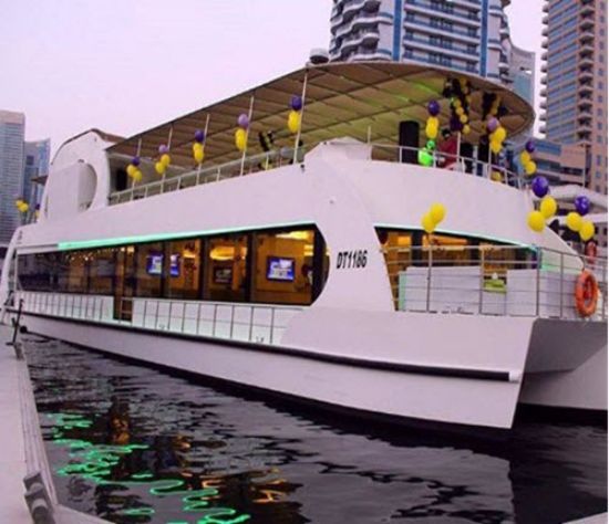 Luxury Cruise Dinner Dubai Marina mona liza		